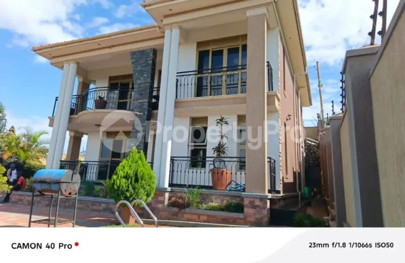 6 bedroom Villa for sale Namugongo nabusugwe  Kira Wakiso Central - 1