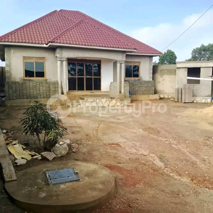 3 bedroom Bungalow Apartment for sale Namugongo road  Kampala Central Kampala Central