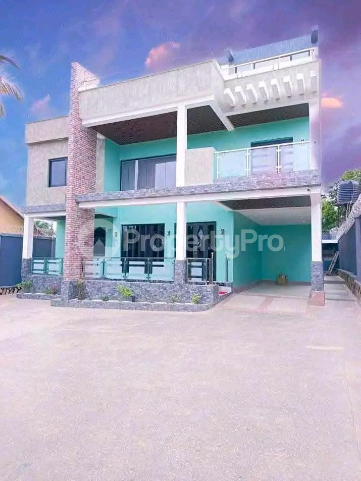 6 bedroom Bungalow Apartment for sale Namugongo  Kampala Central - 9