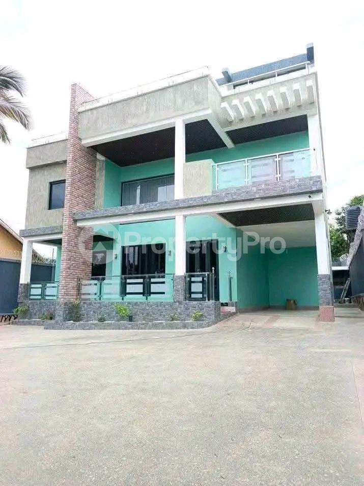 6 bedroom Bungalow Apartment for sale Namugongo  Kampala Central - 8