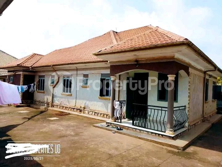 5 bedroom Apartment for sale Namugongo road  Kampala Central Kampala Central - 13