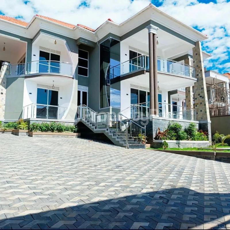 5 bedroom Villa for sale Ntinda kyambogo road  Kampala Central Kampala Central - 3