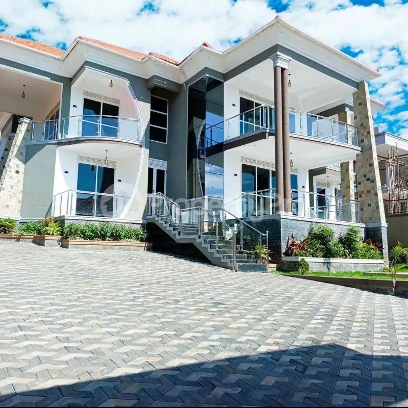 5 bedroom Villa for sale Ntinda kyambogo road  Kampala Central Kampala Central - 1