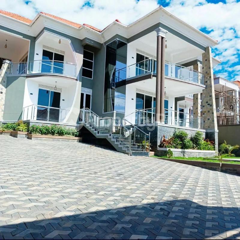 5 bedroom Villa for sale Ntinda kyambogo road  Kampala Central Kampala Central - 0