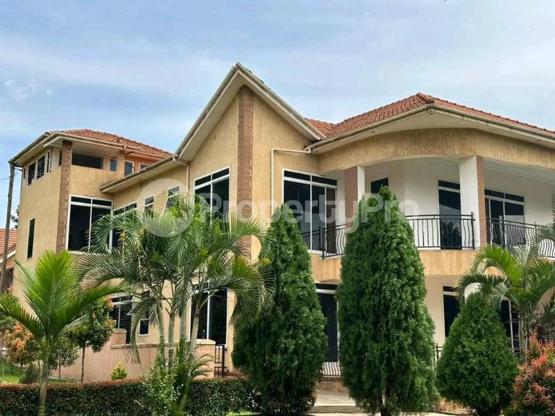6 bedroom Villa for sale Lubaga road Lubaga Kampala Central - 1