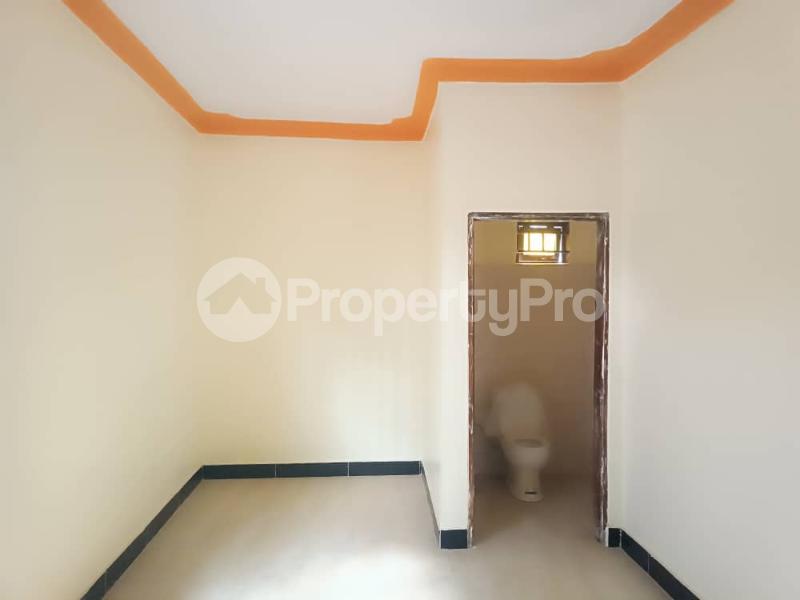 3 bedroom Villa for sale Namilyango road  Gomba Central - 3