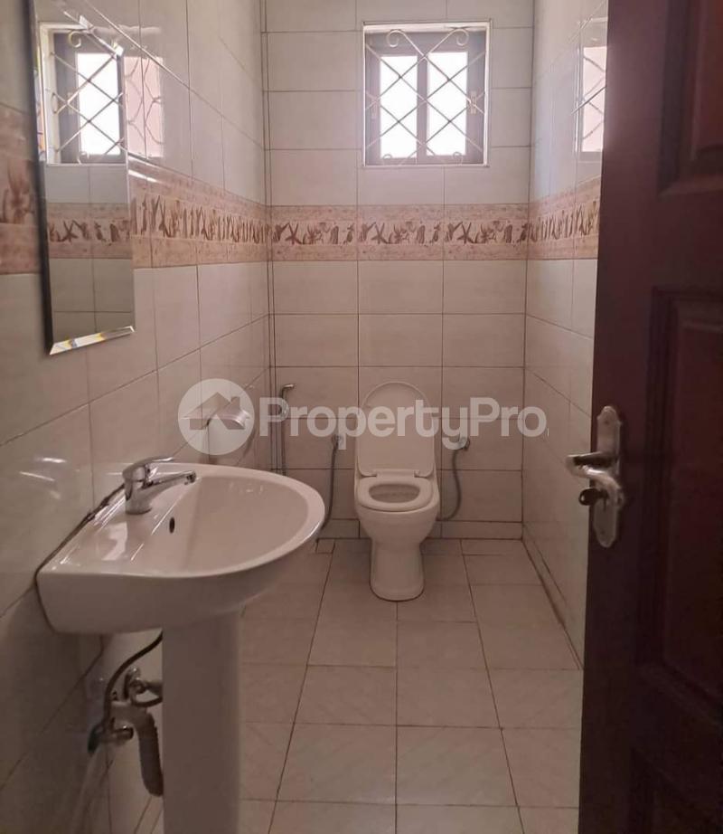 3 bedroom Villa for sale Namilyango road  Gomba Central - 6