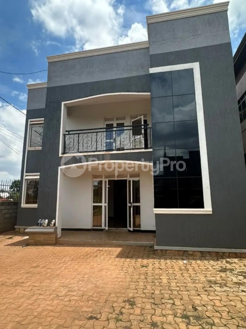 4 bedroom Villa for sale Seguku katale nalumunye  Kampala Central Kampala Central - 1