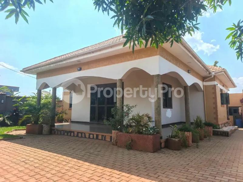 3 bedroom Villa for sale Seeta bajjo  Bajo Mukono Central - 1