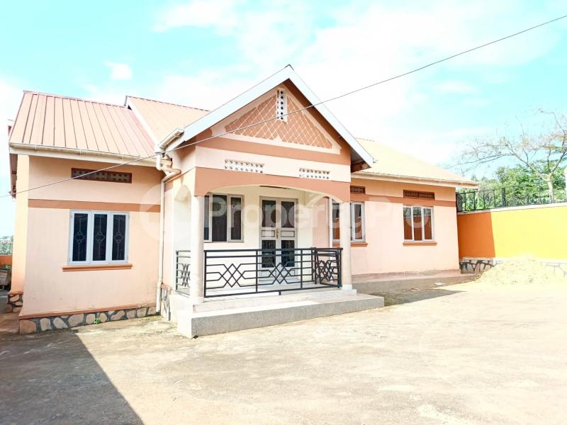4 bedroom Villa for sale Seeta kigunga Jinja road Goma Mukono Central - 1
