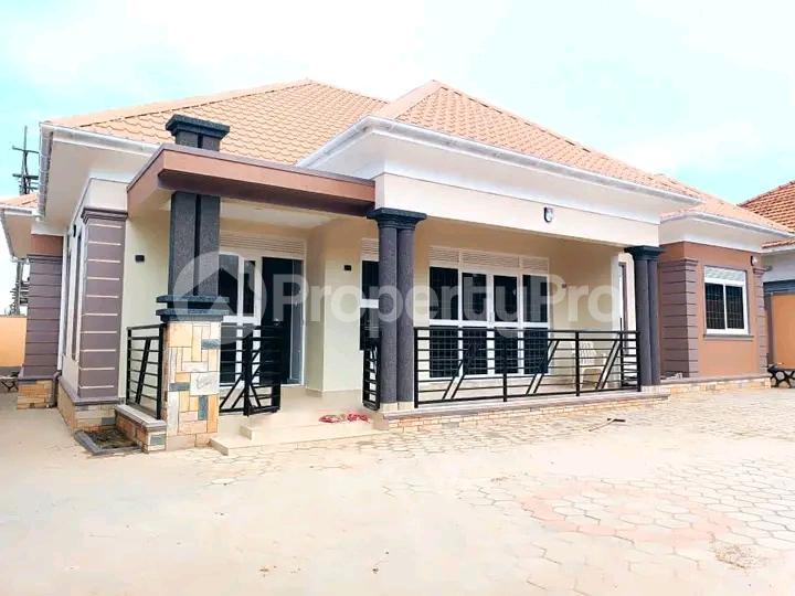 4 bedroom Bungalow Apartment for sale Kira road  Kira Wakiso Central - 7
