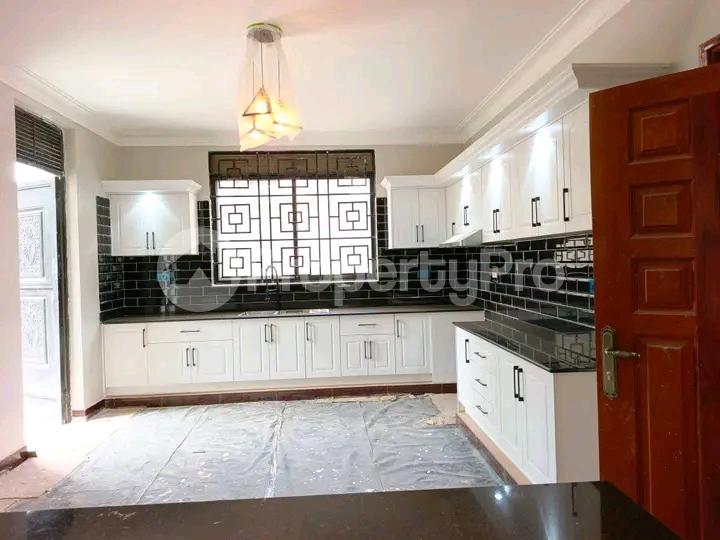 6 bedroom Apartment Block Apartment for sale Naalya road  Kampala Central - 1