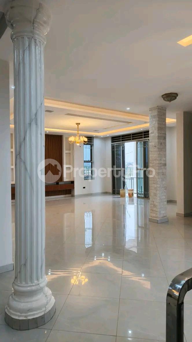 5 bedroom Apartment for sale Kira road  Kira Wakiso Central - 3