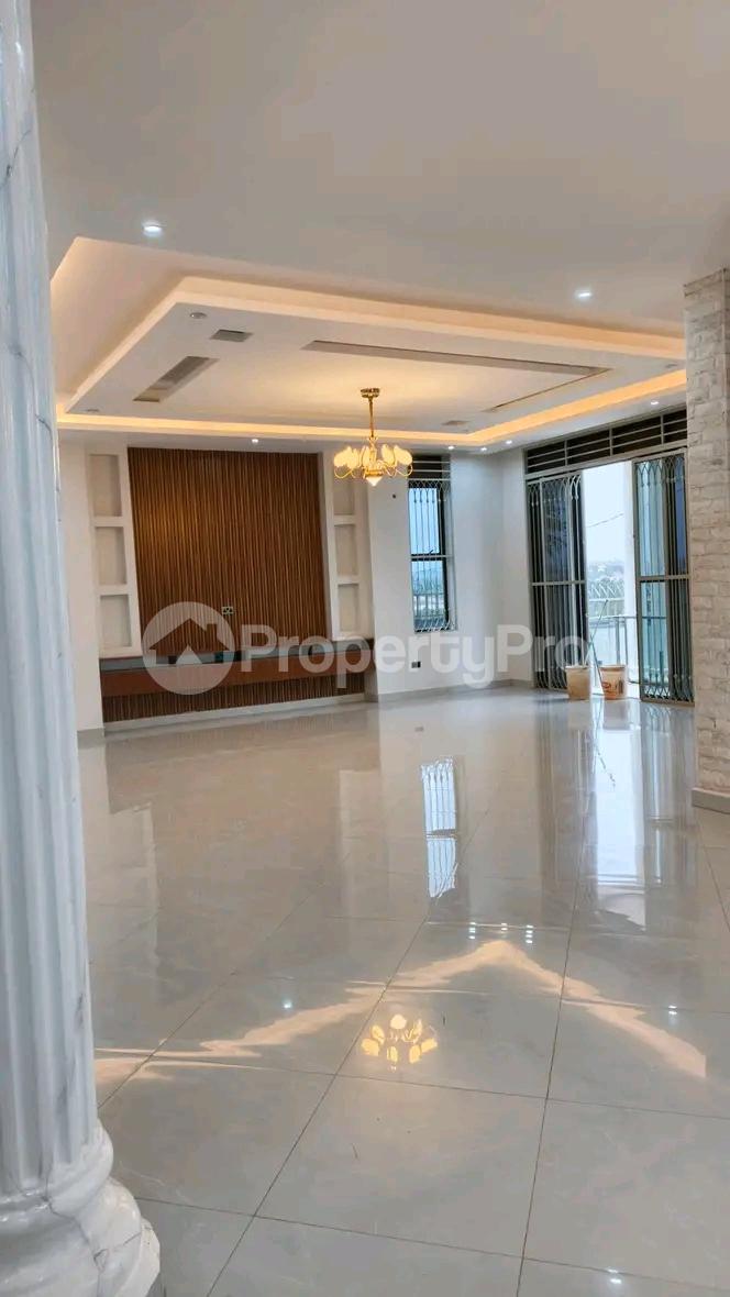5 bedroom Apartment for sale Kira road  Kira Wakiso Central - 2