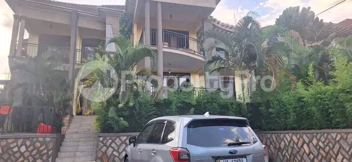 6 bedroom Apartment for sale Kiwaatule road  Kampala Central Kampala Central - 3