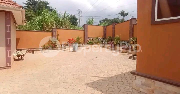 4 bedroom Bungalow Apartment for sale Mbalwa  Kampala Central Kampala Central - 3