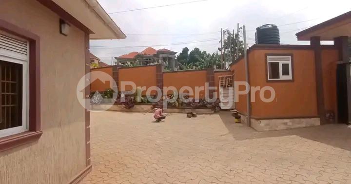 4 bedroom Bungalow Apartment for sale Mbalawa road  Kampala Central Kampala Central - 9