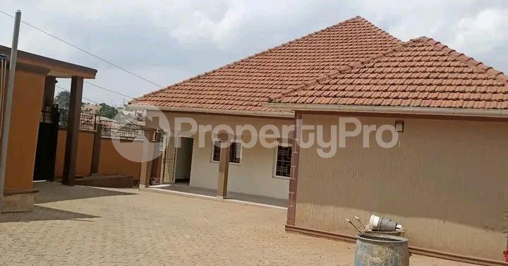 4 bedroom Bungalow Apartment for sale Mbalwa  Kampala Central Kampala Central - 5