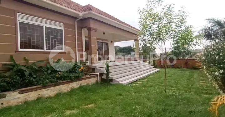 4 bedroom Bungalow Apartment for sale Mbalawa road  Kampala Central Kampala Central - 12