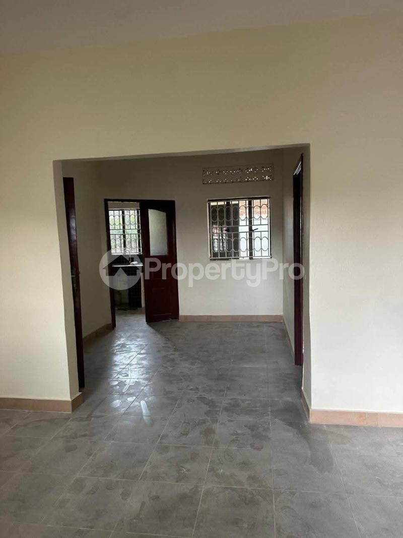 3 bedroom Villa for sale Entebbe road  Katabi Wakiso Central - 4