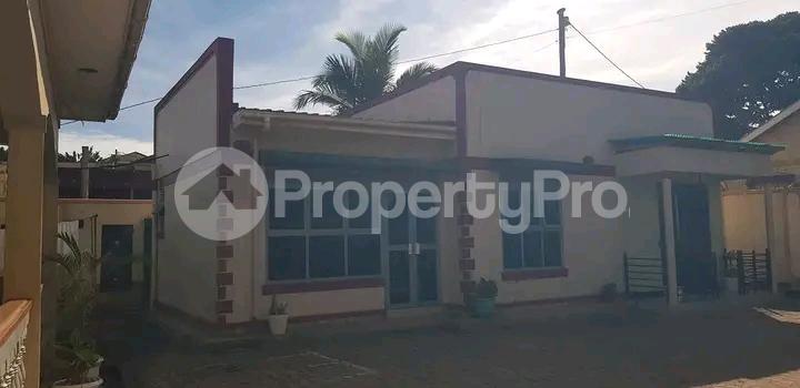 4 bedroom Bungalow Apartment for sale Kyaliwajjala  Kampala Central Kampala Central - 1