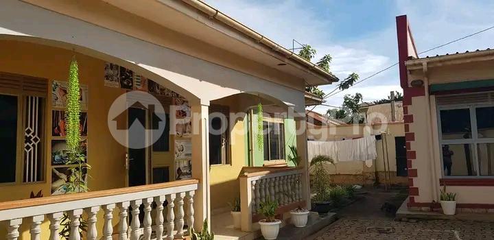 4 bedroom Bungalow Apartment for sale Kyaliwajjala  Kampala Central Kampala Central - 3