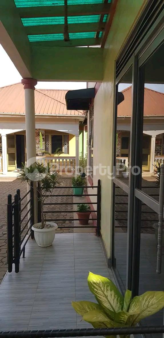 4 bedroom Bungalow Apartment for sale Kyaliwajjala  Kampala Central Kampala Central - 4