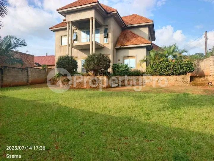 4 bedroom Apartment Block Apartment for sale Kireka setamu Wakiso Central - 3