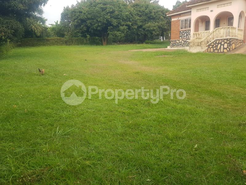 Villa for sale Bombo road  Nabweru Wakiso Central - 2
