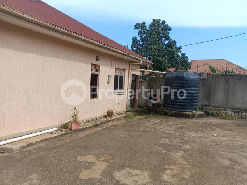 3 bedroom Villa for sale Seeta namugongo road Kampala Central Kampala Central - 3