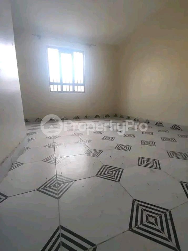 1 bedroom mini flat Bedsitter Flat&Apartment for rent JABAVU ROAD