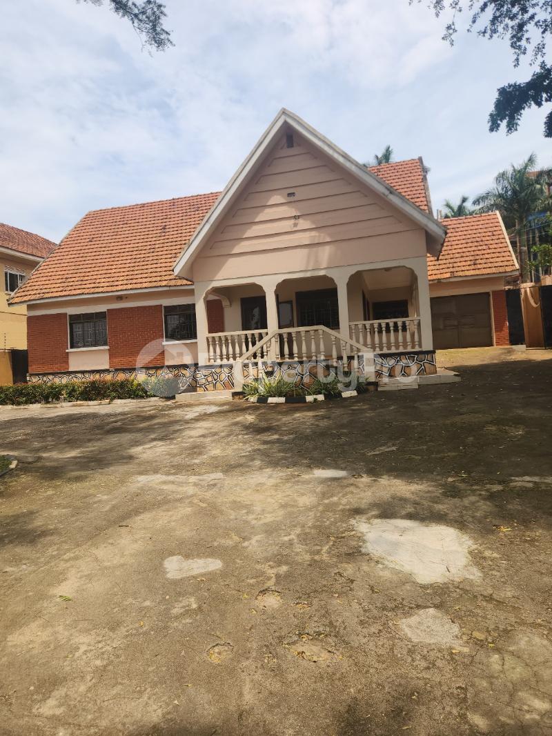 4 bedroom Villa for rent Kironde road  Makindye Kampala Central - 0