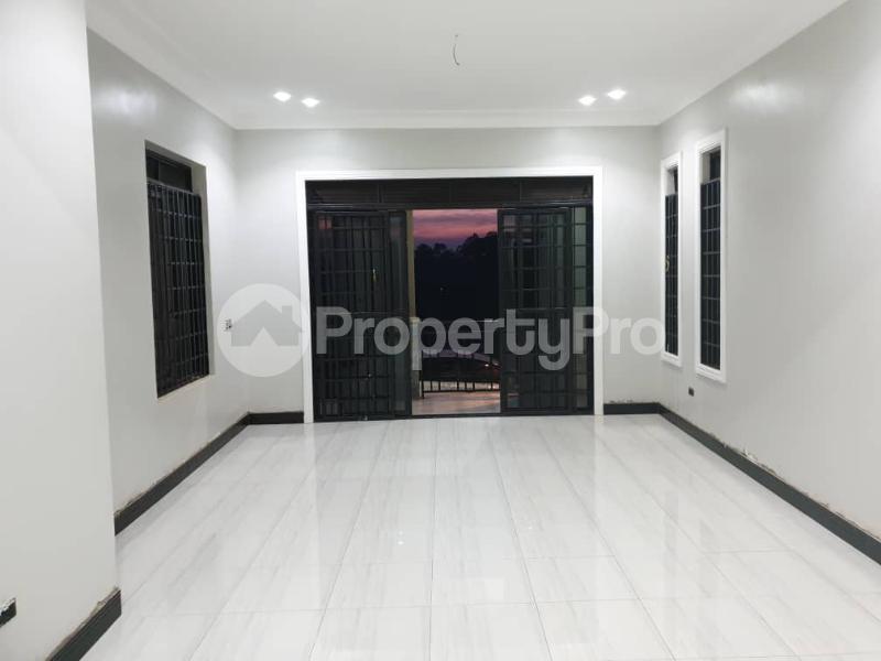 4 bedroom Bungalow Apartment for sale Namugongo road  Kampala Central Kampala Central - 2