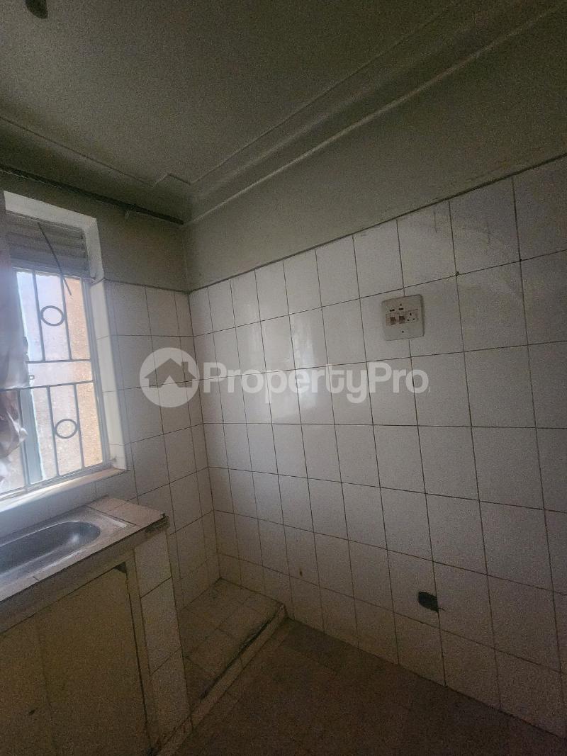 2 bedroom Apartment for rent Senyodo road Makindye Kampala Central - 4