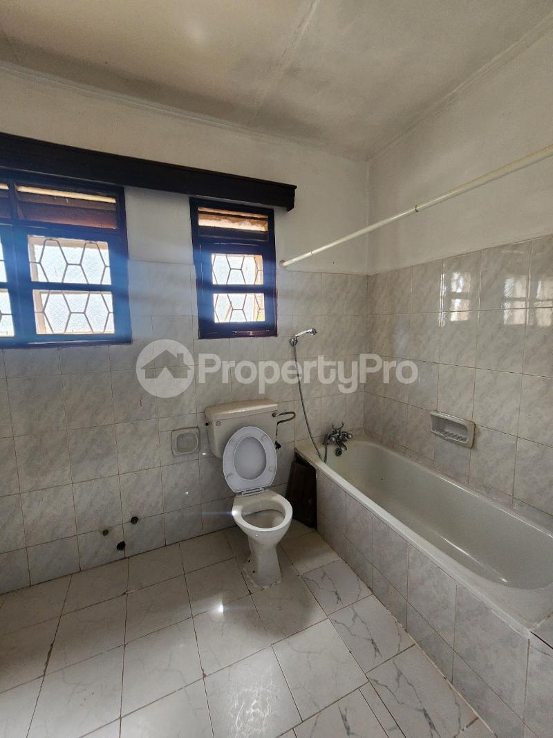 6 bedroom Villa for rent Mitaala road  Kansanga Kampala Central - 5