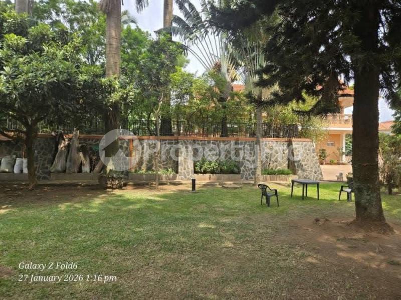 6 bedroom Villa for sale Kansanga gabba road Kampala Central Kampala Central - 5