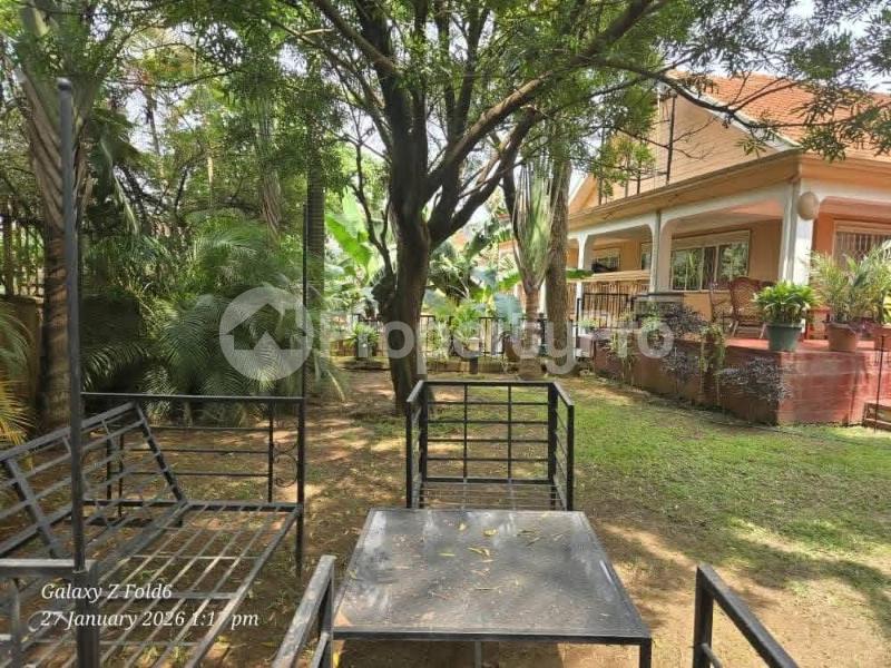 6 bedroom Villa for sale Kansanga gabba road Kampala Central Kampala Central - 4