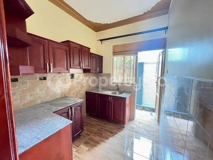 3 bedroom Bungalow Apartment for rent Kasangati road Kampala Central - 2