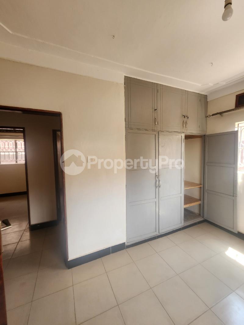 3 bedroom Villa for rent Kanyike road Makindye Kampala Central - 3