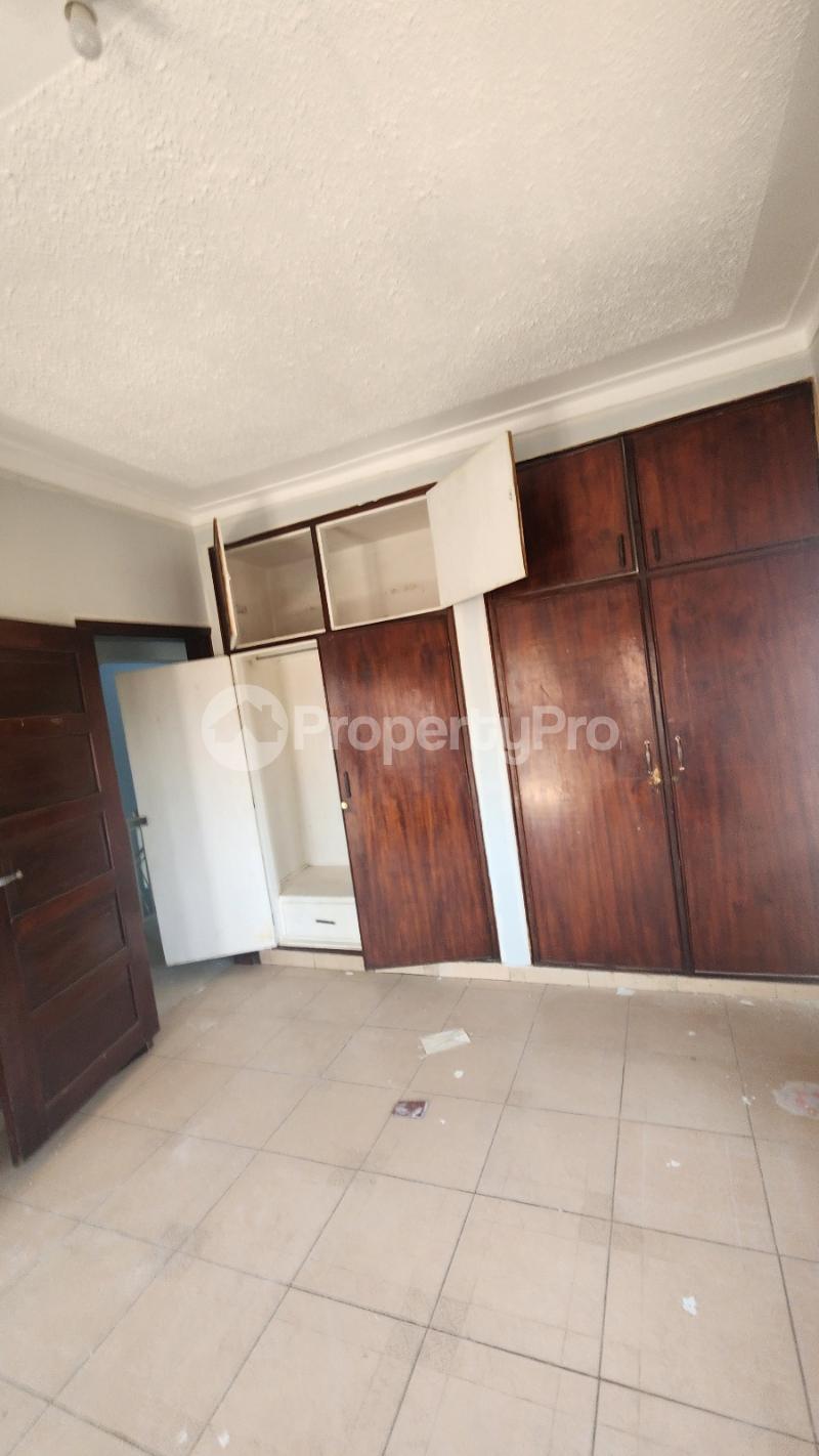 5 bedroom Villa for rent Kibuli mbogo road Makindye Kampala Central - 5