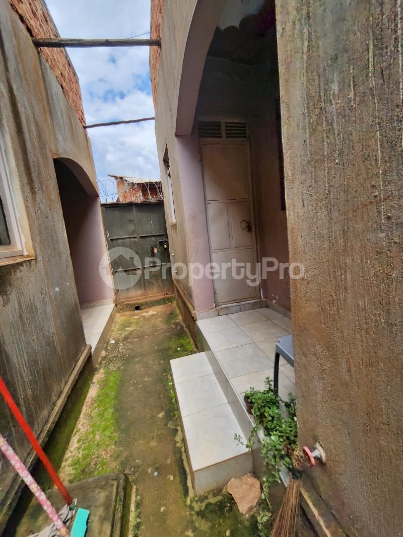 Apartment for rent Kibuli mbogo road Makindye Kampala Central - 0