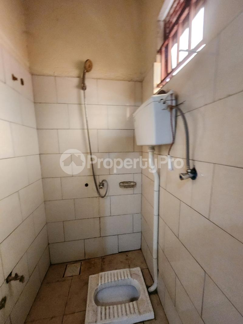 Apartment for rent Kibuli mbogo road Makindye Kampala Central - 2