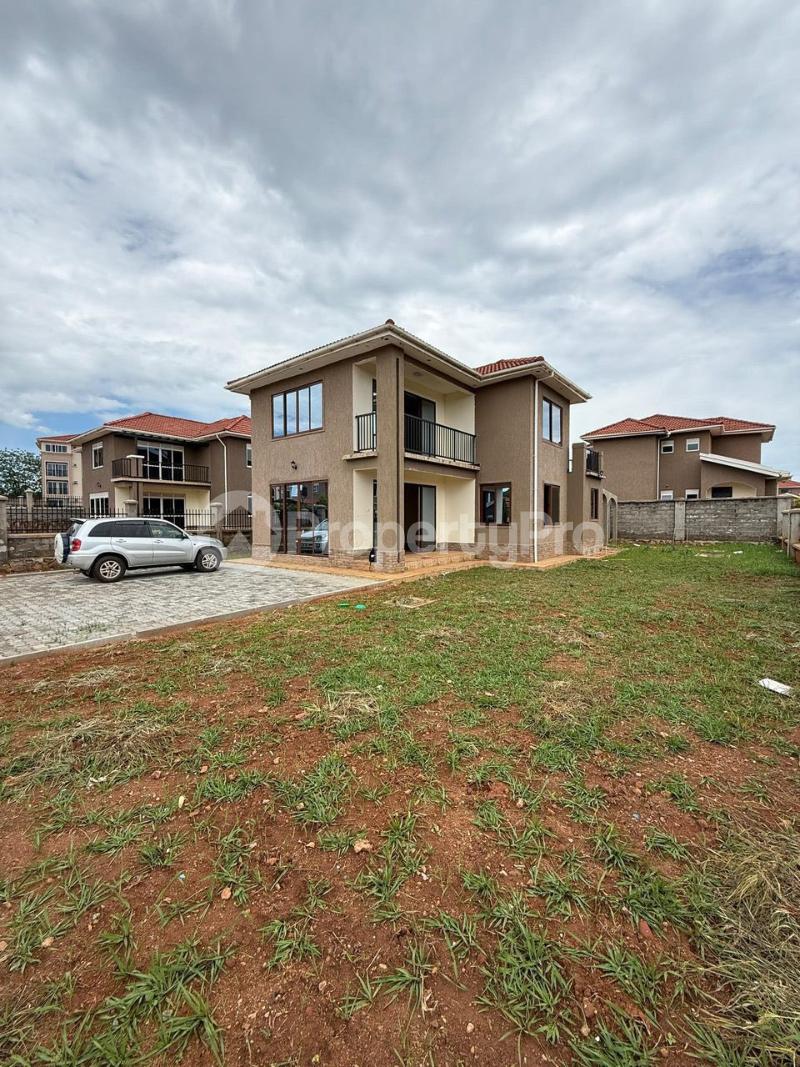 4 bedroom Villa for sale kigo Kampala Central Kampala Central - 3