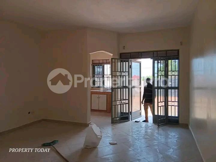 1 bedroom mini flat  Apartment for rent Kira road  Kampala Central Kampala Central - 5