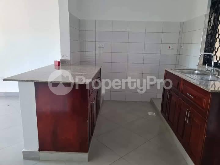 2 bedroom Bungalow Apartment for rent kira road Kira Wakiso Central - 6