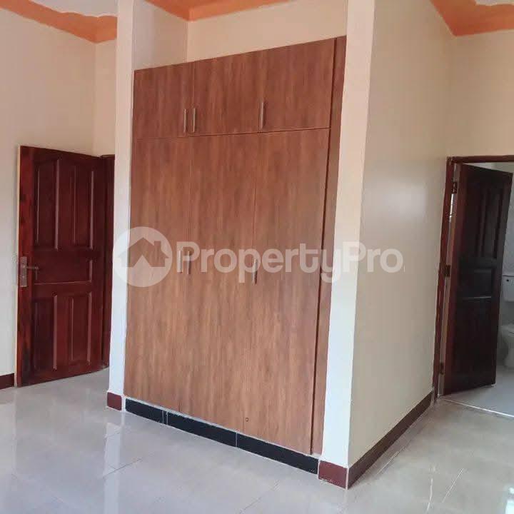 2 bedroom Bungalow Apartment for rent kira road Kira Wakiso Central - 2