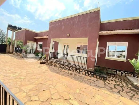 2 bedroom Bungalow Apartment for rent Kira road Kira Wakiso Central - 1