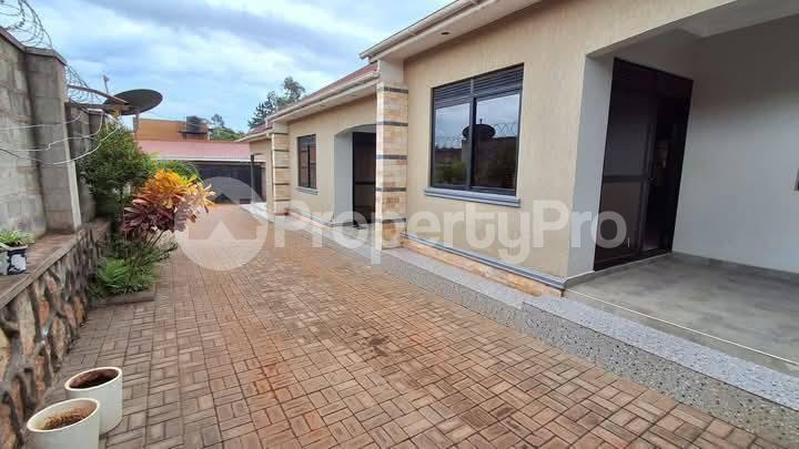 2 bedroom Bungalow Apartment for rent kira road Kira Wakiso Central - 7