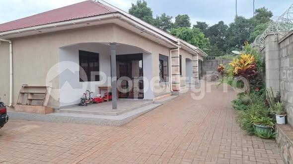 2 bedroom Bungalow Apartment for rent Kira road Kira Wakiso Central - 0