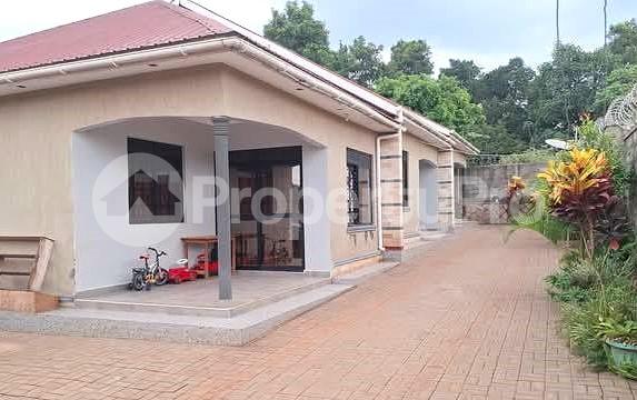 2 bedroom Bungalow Apartment for rent kira road Kira Wakiso Central - 2
